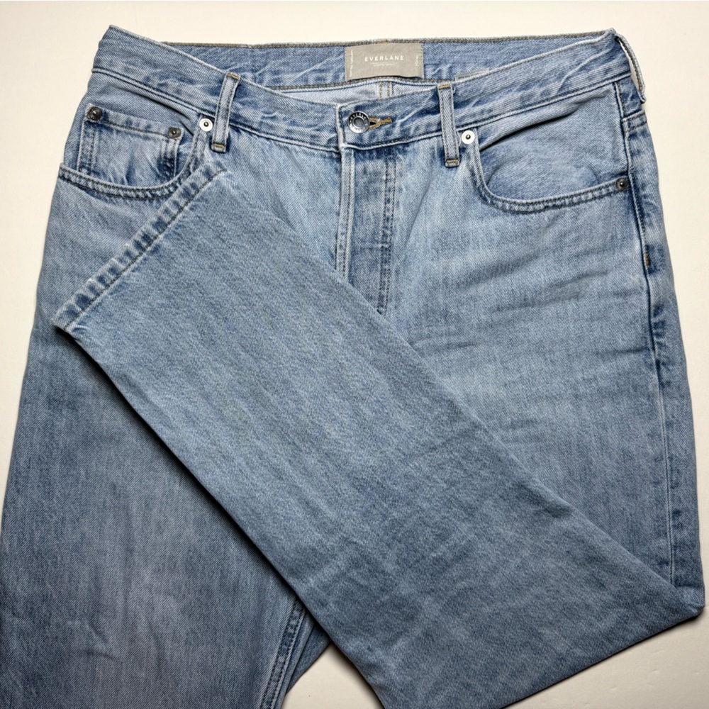 Everlane The 90’s Cheeky Jean light wash straight leg size 29 organic cotton